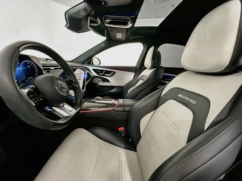 Used 2025 Mercedes-Benz E 53 AMG e 4MATIC Sedan image 18