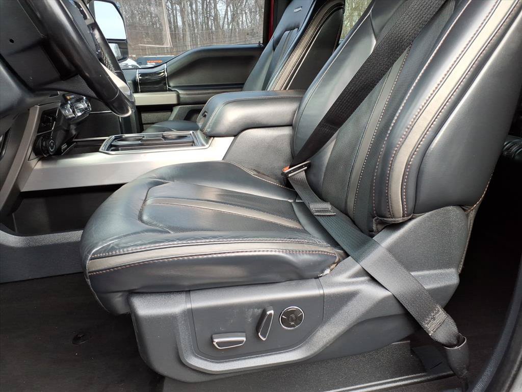 Certified 2022 Ford F450 4x4 Crew Cab Super Duty image 13