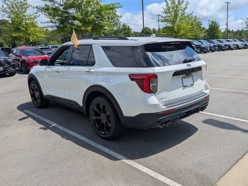 Certified 2023 Ford Explorer ST w/ Equipment Group 401A AWD/4WD image 6