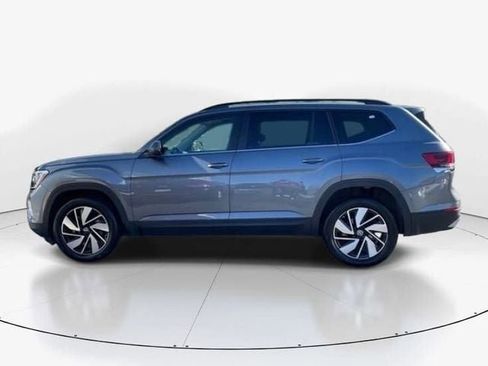 Used 2024 Volkswagen Atlas SE image 6