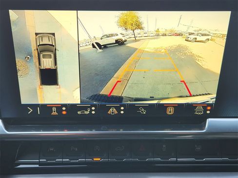 Used 2024 Chevrolet Silverado 1500 High Country w/ High Country Premium Package image 17