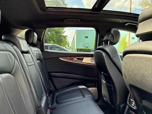 Used 2020 Lincoln Nautilus Reserve w/ Equipment Group 202A AWD/4WD image 24