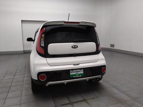 Used 2019 Kia Soul ! FWD image 6