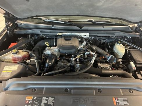 Used 2016 GMC Sierra 2500 Denali w/ Duramax Plus Package image 9