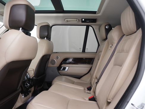 Used 2020 Land Rover Range Rover HSE image 20