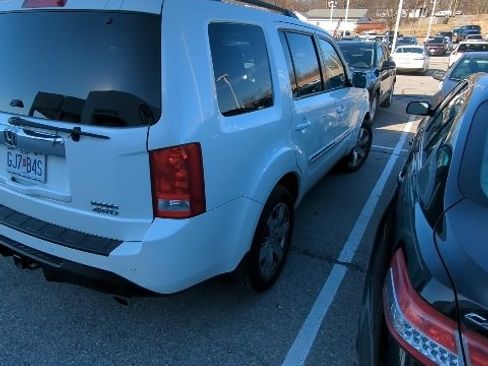 Used 2015 Honda Pilot Touring image 1
