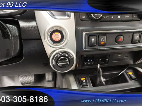 Used 2021 Nissan Titan SV w/ SV Convenience Package AWD/4WD image 26