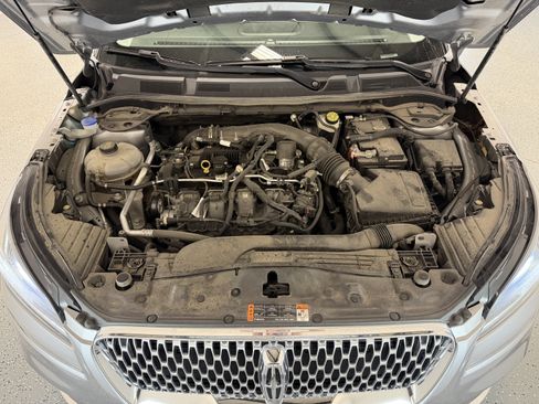 Used 2022 Lincoln Corsair FWD w/ Premium Package image 30
