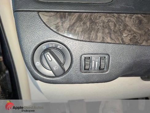 Used 2011 Dodge Grand Caravan Crew image 29