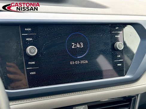 Used 2024 Volkswagen Taos SE image 18