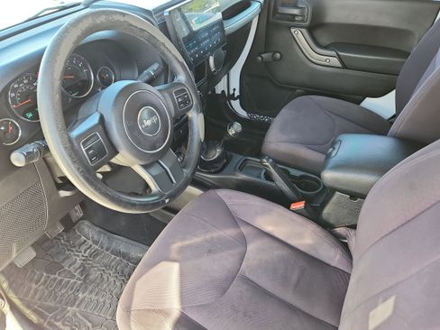 Used 2014 Jeep Wrangler Sport AWD/4WD image 9
