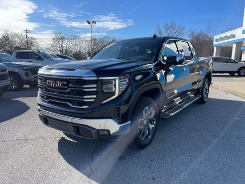 Used 2025 GMC Sierra 1500 SLT w/ SLT Premium Plus Package image 3