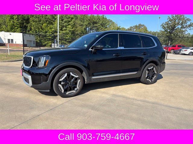 Used 2023 Kia Telluride EX w/ EX Captain's Chair Package FWD image 10