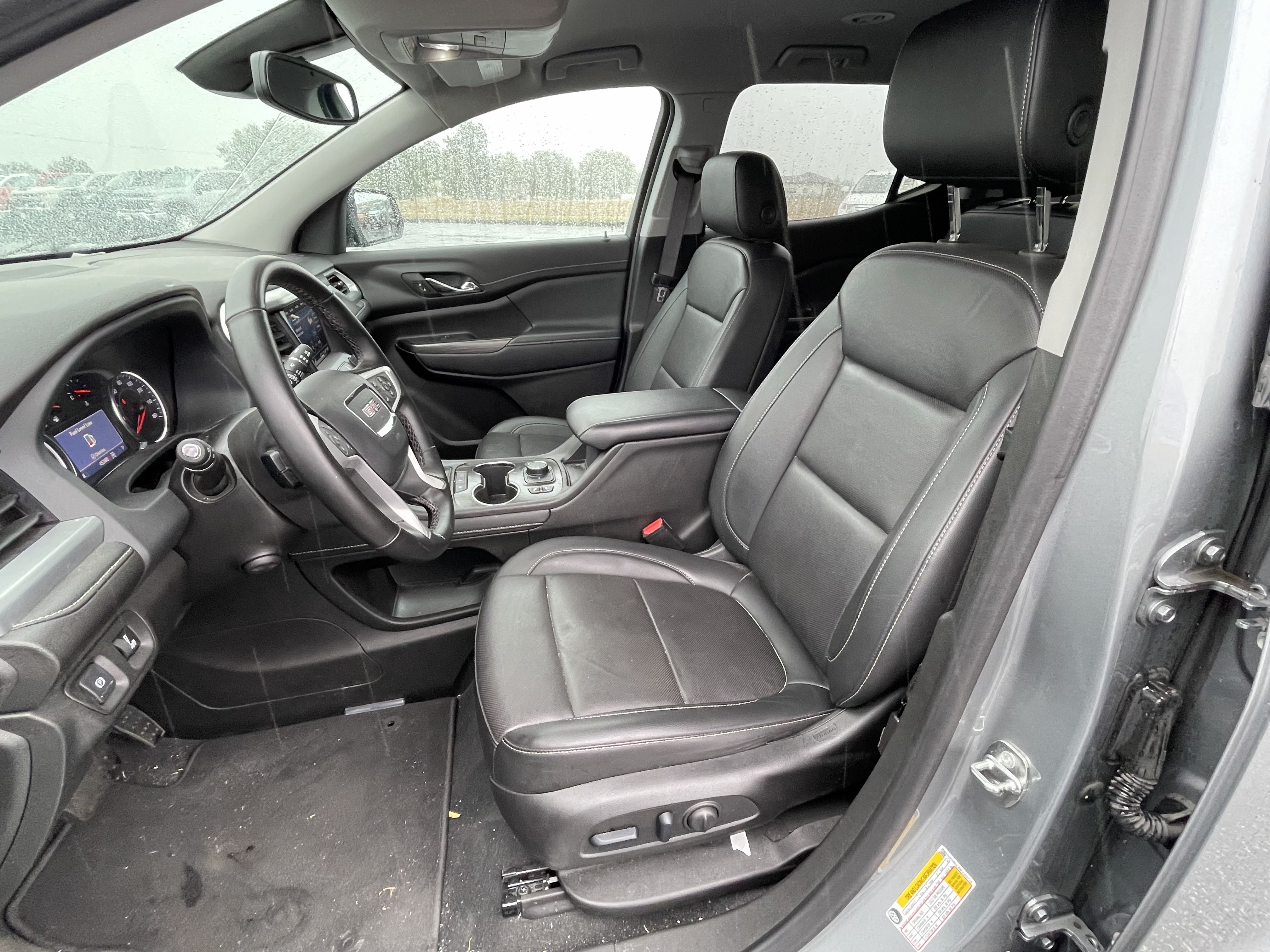 Used 2023 GMC Acadia SLT w/ Elevation Edition AWD/4WD image 11