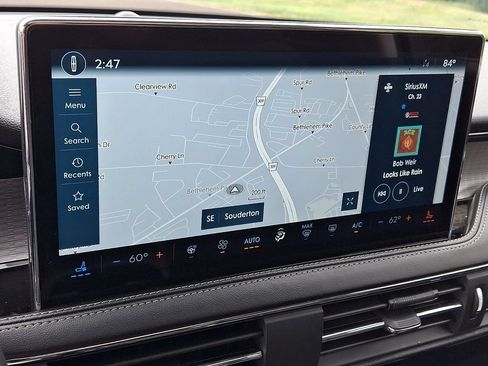 Used 2023 Lincoln Corsair AWD w/ Equipment Group 101A image 3