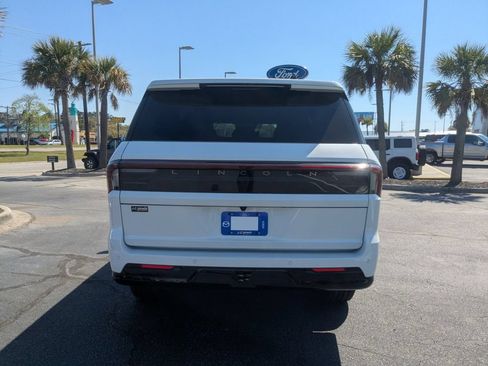 New 2026 Lincoln Navigator Black Label AWD/4WD image 5