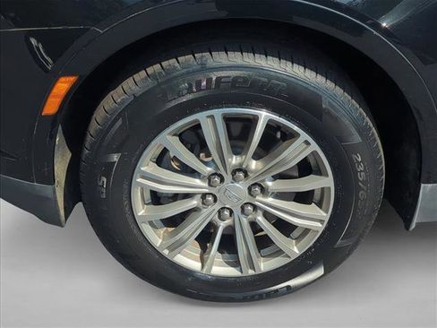 Used 2018 Cadillac XT5 Luxury w/ Driver Awareness Package FWD image 29