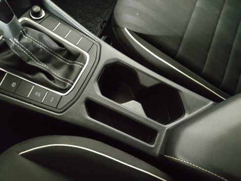 Used 2024 Volkswagen Jetta Sport image 26