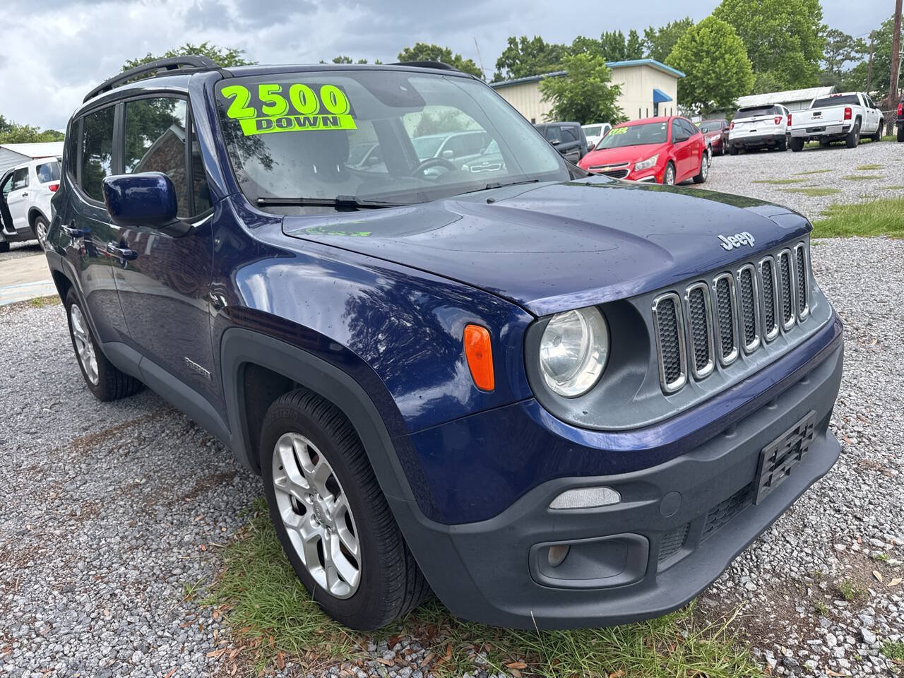 Used 2016 Jeep Renegade Latitude FWD image 1