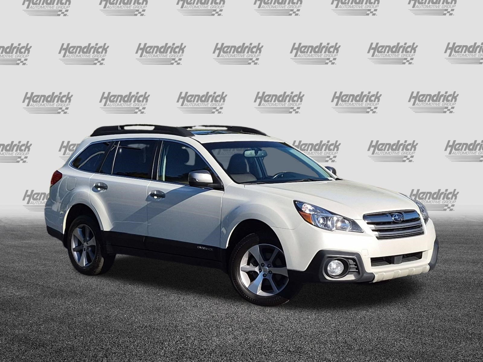 Used 2013 Subaru Outback 2.5i Limited w/ Special Appearance Pkg AWD/4WD image 2