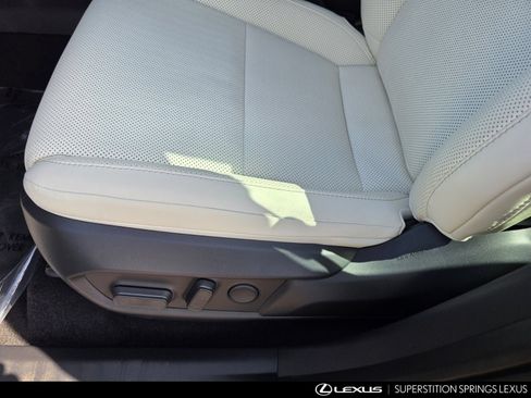 New 2026 Lexus ES 350e FWD image 15