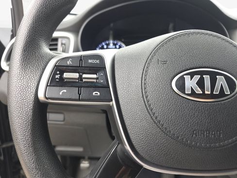 Used 2020 Kia Sorento FWD V6 image 14