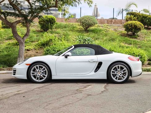 Used 2014 Porsche Boxster RWD image 2