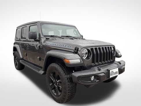Used 2022 Jeep Wrangler Unlimited Sahara image 9