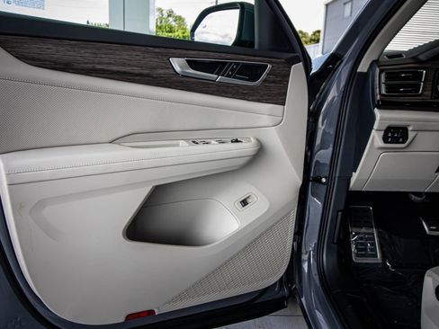New 2026 Volkswagen Atlas SEL Premium R-Line AWD/4WD image 25