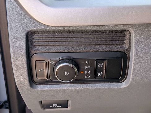 Used 2025 Ford F250 XLT w/ FX4 Off-Road Package AWD/4WD image 23