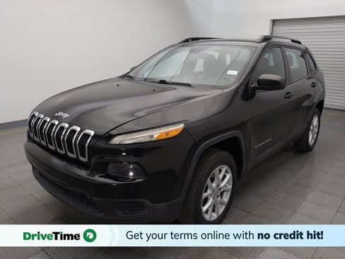 Used 2016 Jeep Cherokee Sport image 1