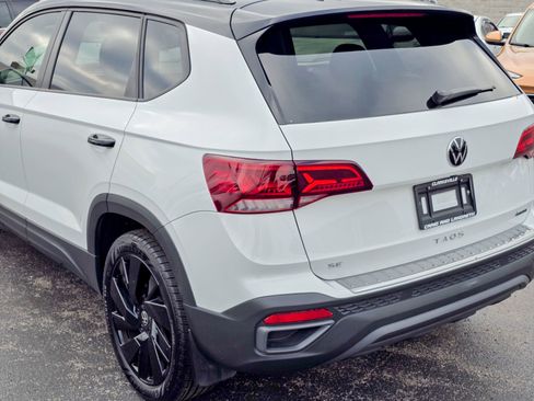 Used 2024 Volkswagen Taos SE w/ Taos Adventure Package image 21