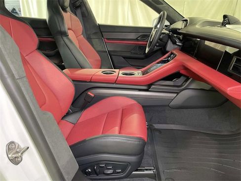 New 2026 Porsche Taycan GTS image 19