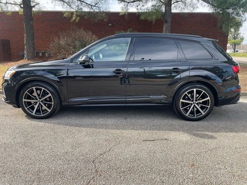 Used 2020 Audi SQ7 Prestige w/ Prestige Package image 2