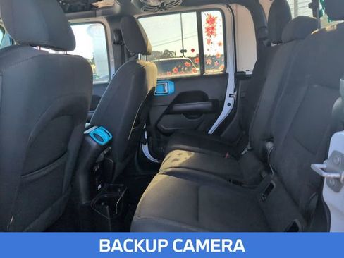 Used 2020 Jeep Gladiator Overland image 10