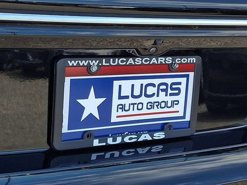 Used 2023 Jeep Wagoneer Series III w/ Preferred Equipment Group AWD/4WD image 32
