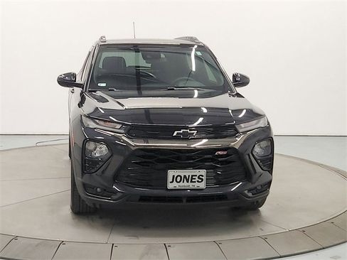 Used 2022 Chevrolet TrailBlazer RS image 2