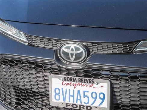 Used 2020 Toyota Corolla LE image 6