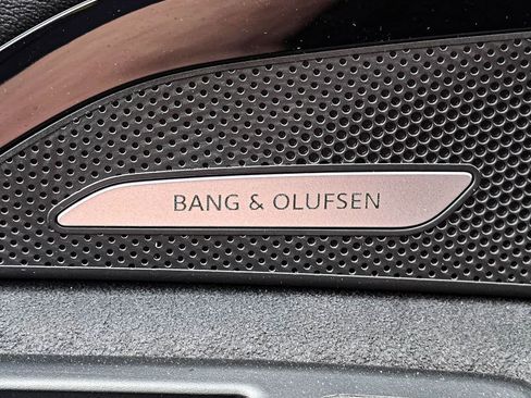 Used 2025 Audi SQ5 Prestige image 13