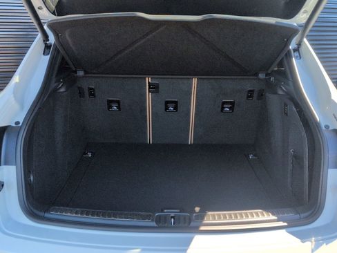 New 2026 Porsche Macan S image 24