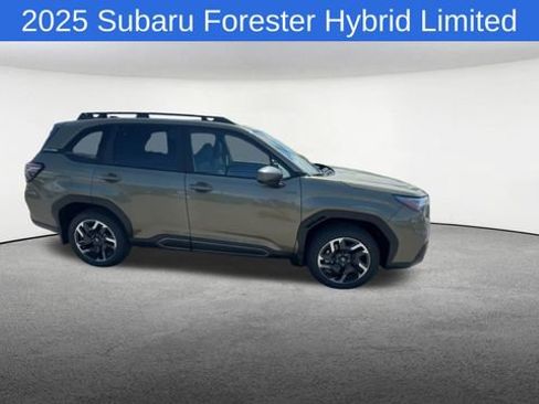 Used 2025 Subaru Forester Limited w/ Protection Package (1PH) AWD/4WD image 3