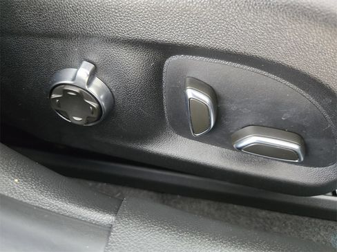 Used 2022 Cadillac CT4 V image 29