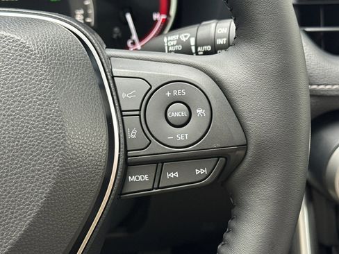 New 2025 Toyota RAV4 XLE image 29