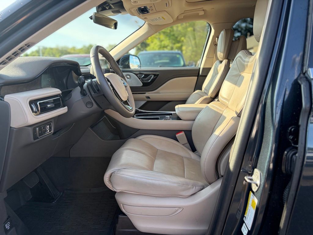 Certified 2023 Lincoln Aviator Reserve w/ Equipment Group 201A AWD/4WD image 24