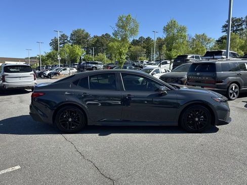 Used 2026 Toyota Camry SE image 8