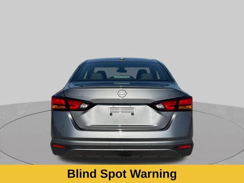 Used 2024 Nissan Altima 2.5 SV FWD image 6