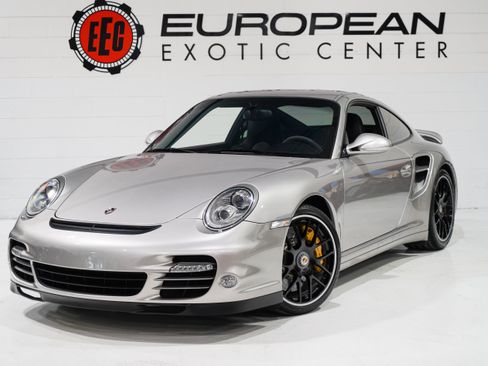Used 2013 Porsche 911 Turbo S AWD/4WD image 4
