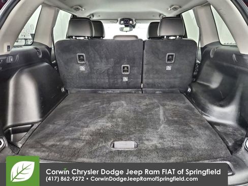 Used 2023 Jeep Grand Cherokee Limited image 32