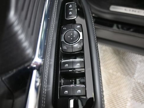 Used 2022 Lincoln Corsair Reserve AWD/4WD image 19