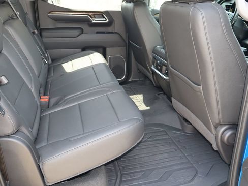 Used 2022 GMC Sierra 1500 Elevation w/ Elevation Premium Package AWD/4WD image 17